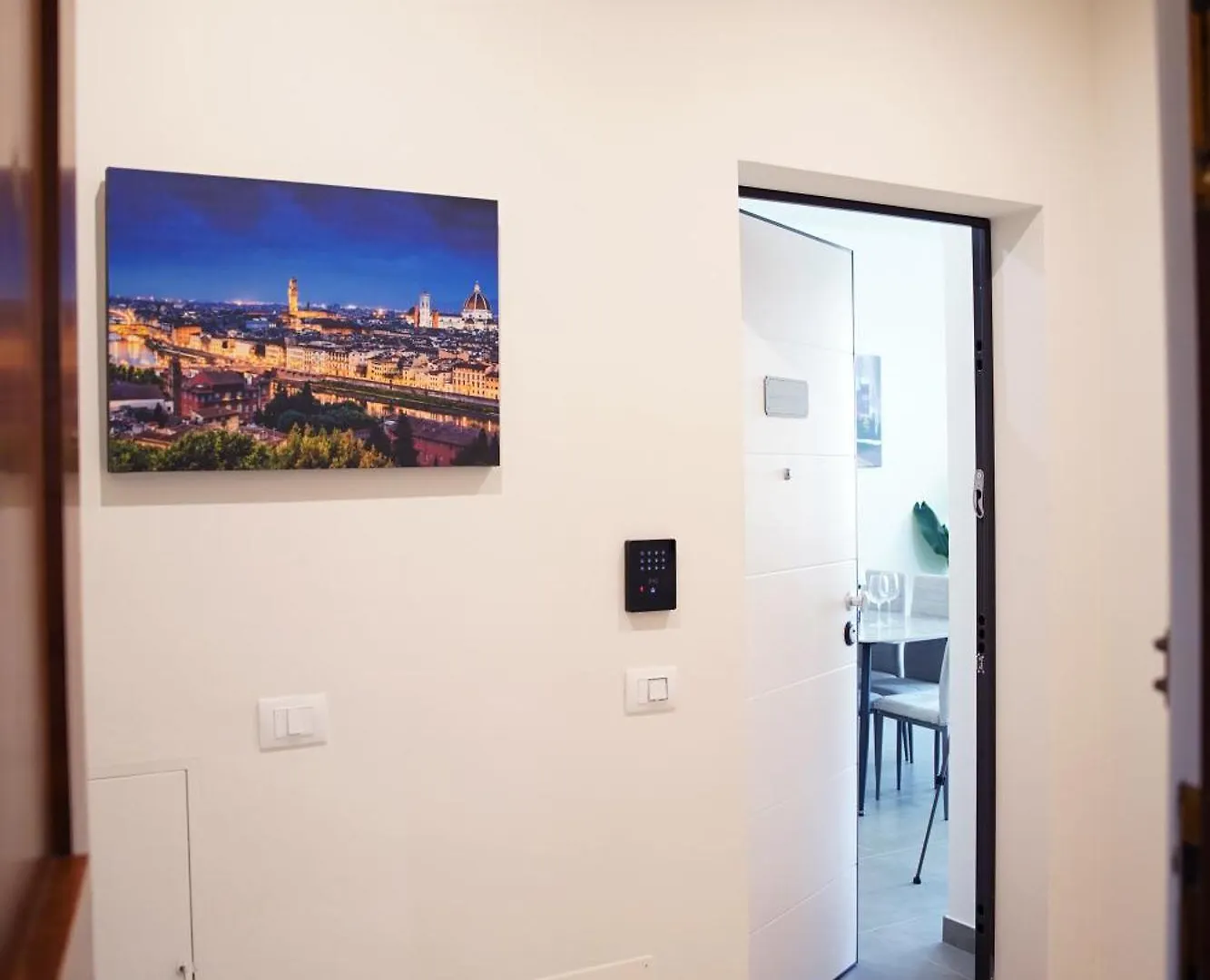 Redi Apartments Florence 0*,  Italy